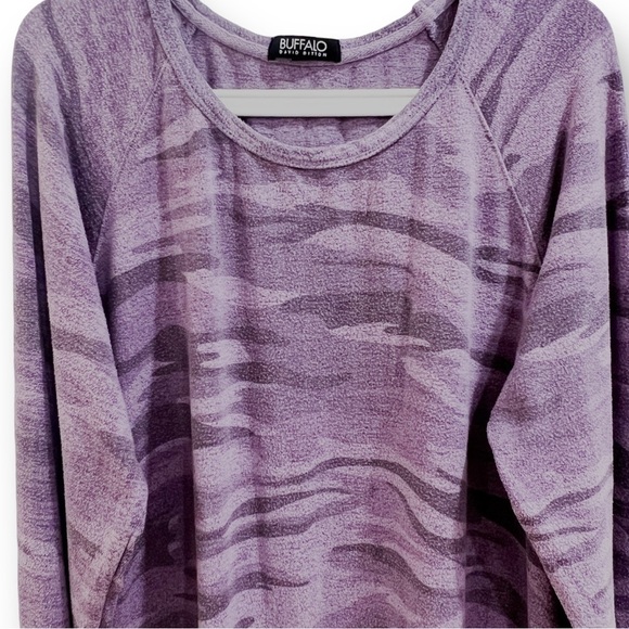 BUFFALO purple Camo long sleeve. - Picture 4 of 4